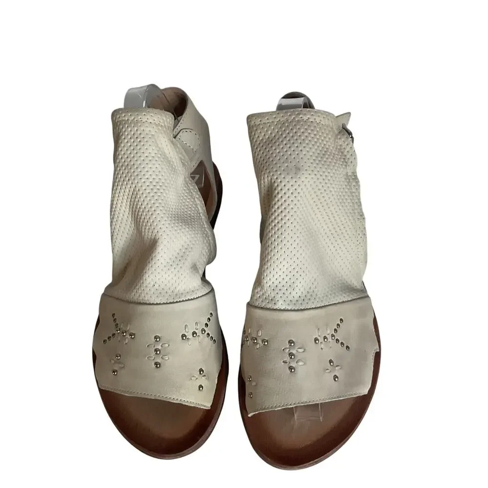 Miz Mooz Fifi Wide Leather Sandals Linen EU 39 US 8.5 Studded Ankle Strap